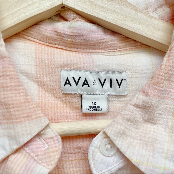 Ava & Vic Pretty Pastel Plaid Lightweight Short Sleeve Button Up Top - Picture 3 of 9